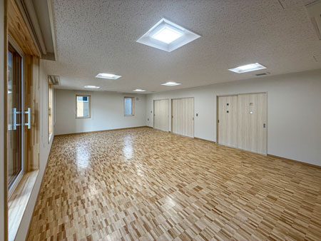 厚沢部町緑町ふれあいセンター事務所棟 内部@